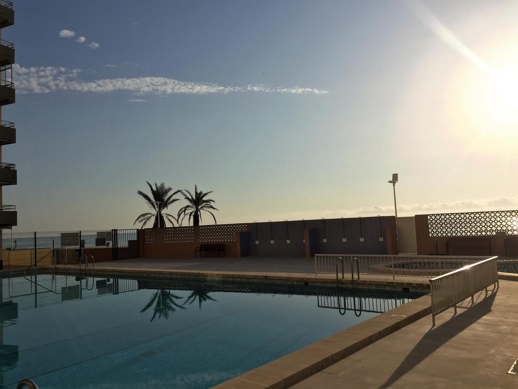 Beachfront And Peaceful Apartment Mareny Barraquetas Ngoại thất bức ảnh